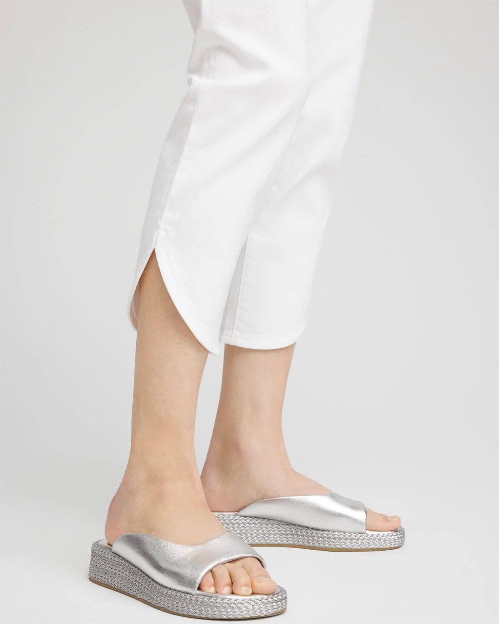 No Stain Pull-On Dolphin-Hem Capri Jeans