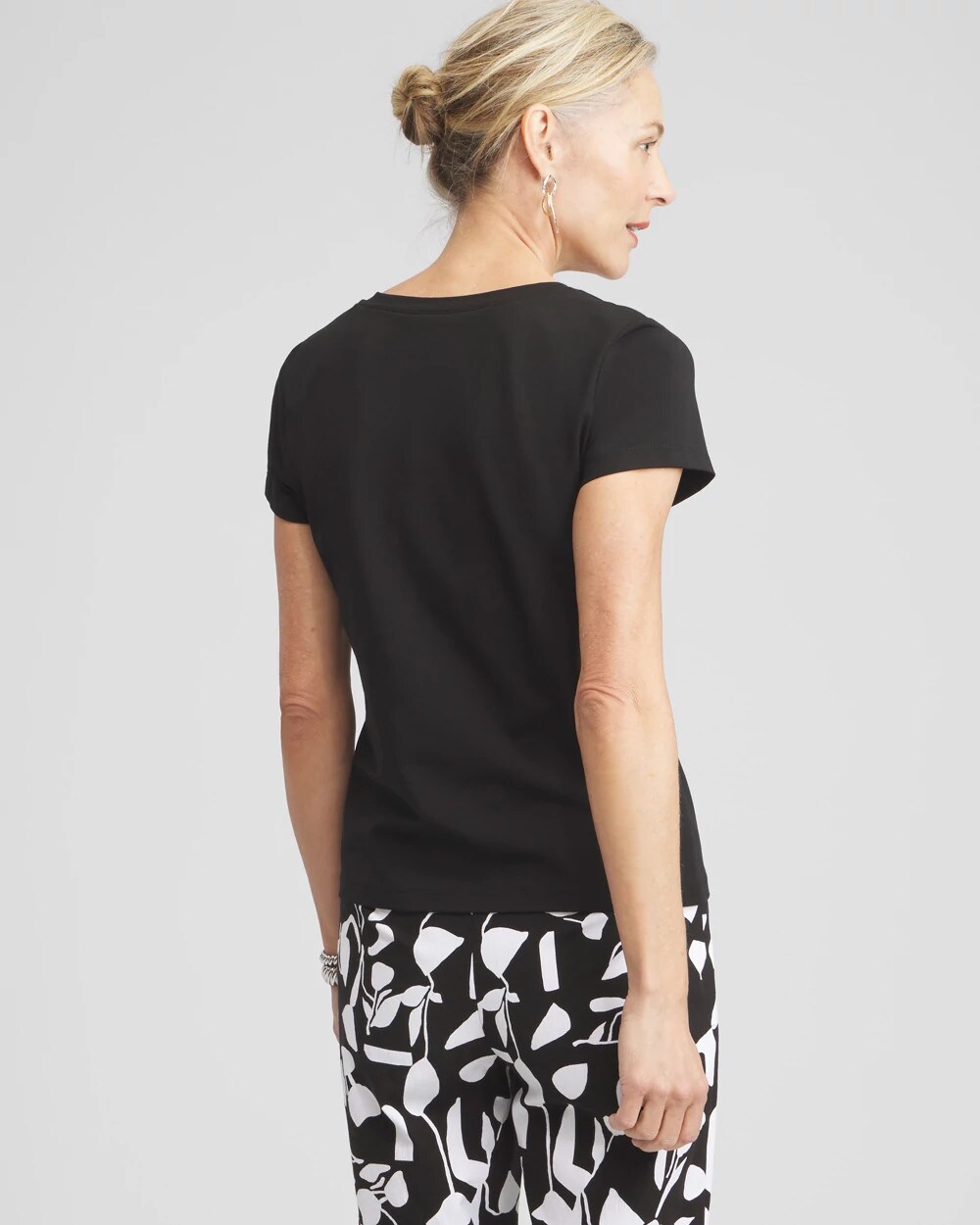 V-neck Perfect Tee