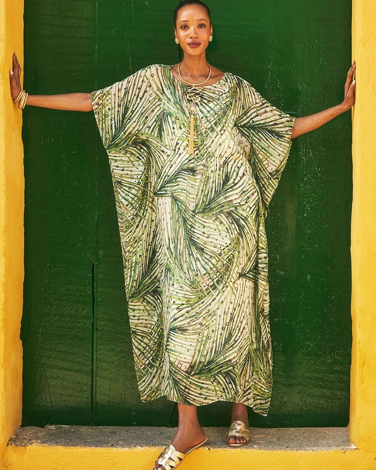 Chico's Crinkle-chiffon Kaftan Dress In White In Sand