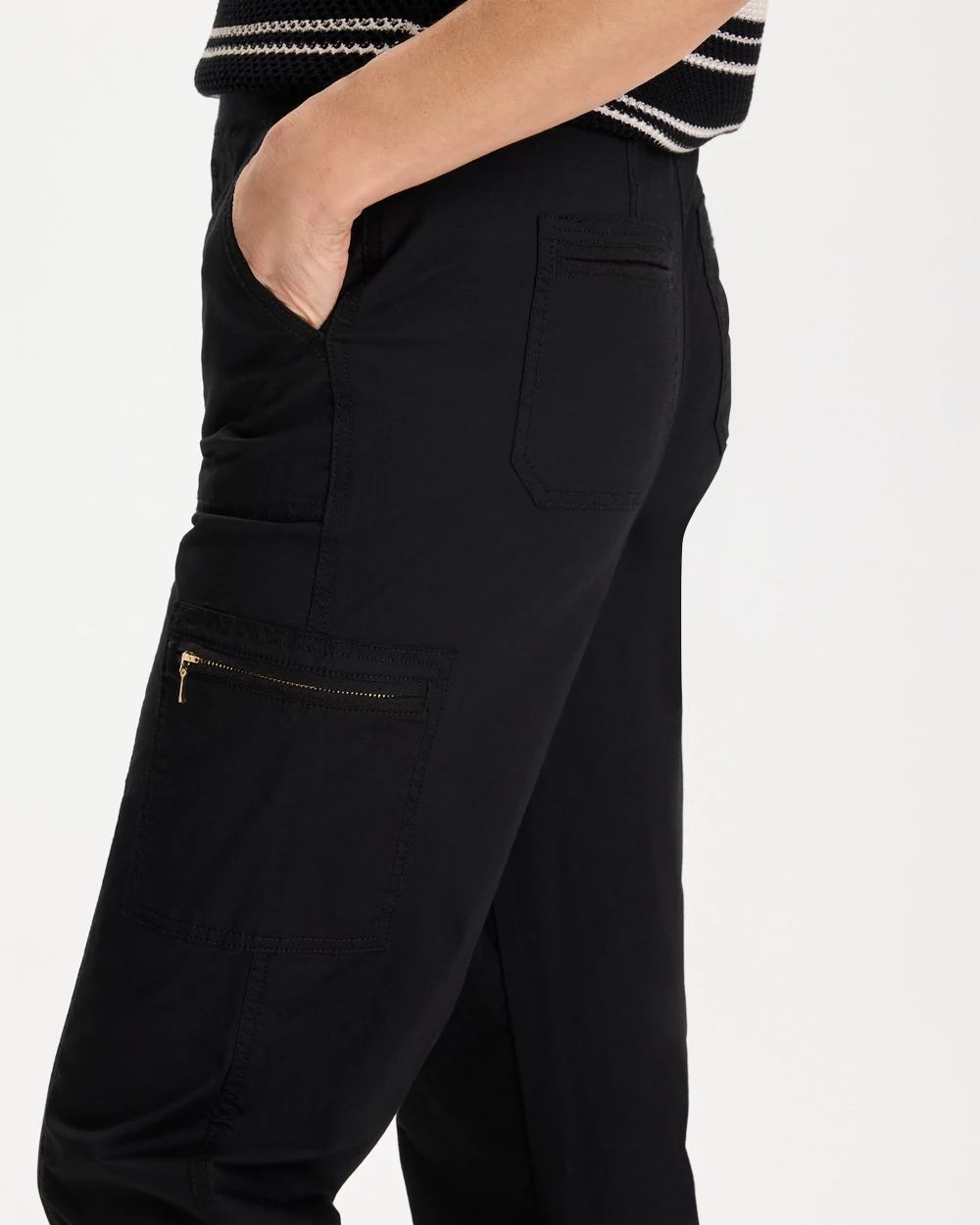 Poplin Cropped Pants click to view larger image.