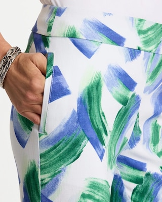 Brigitte™ Straight Whisp Crop click to view larger image.