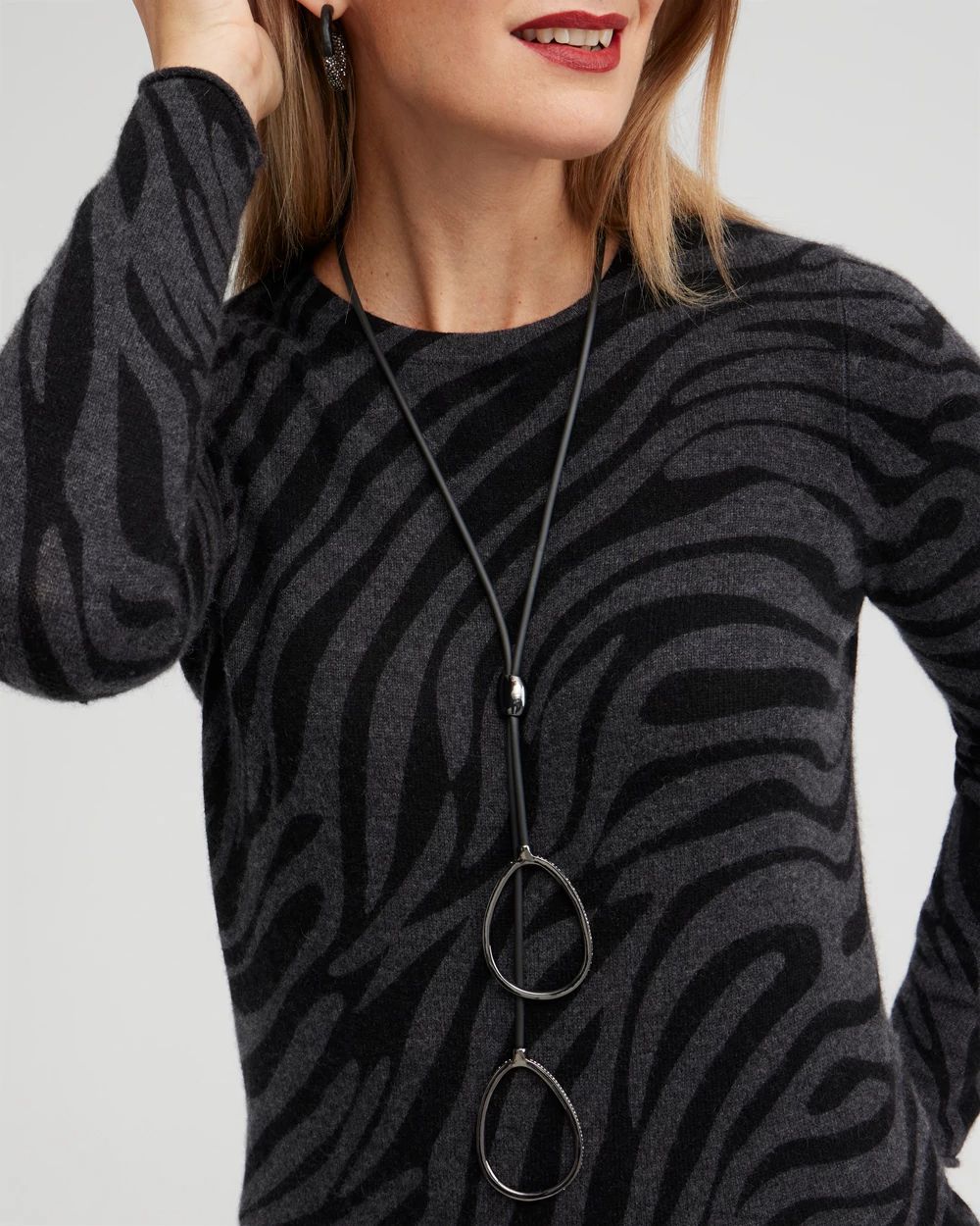 Black Pendant Necklace