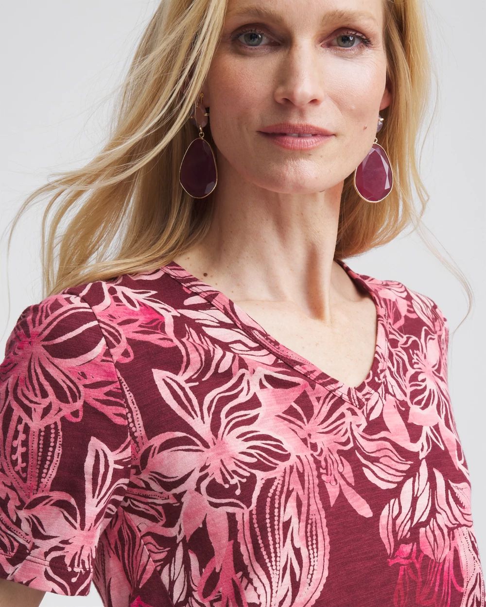 Floral Print Slub V-Neck Tee