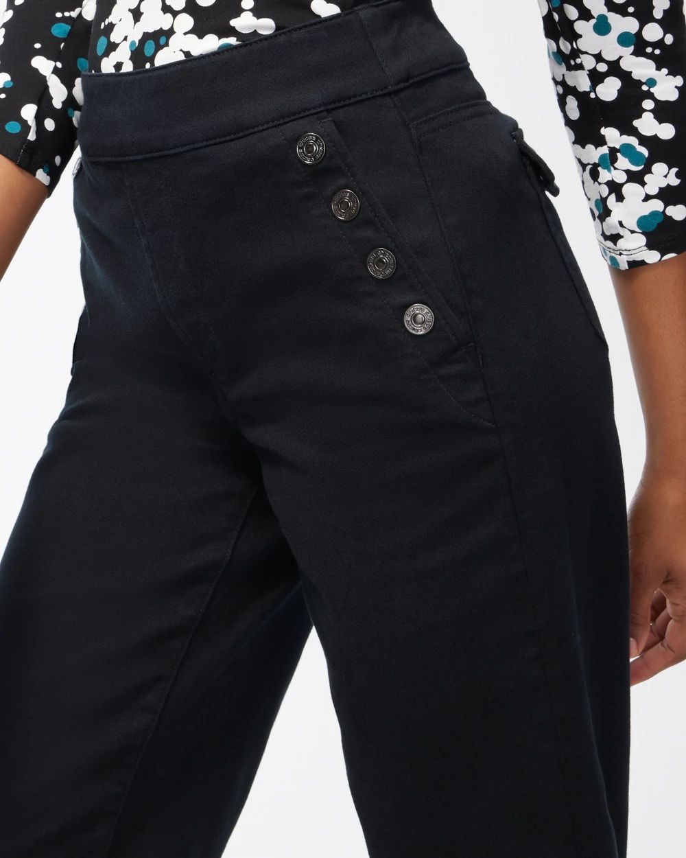 Petite Pull-On Wide Leg Ankle Jeans