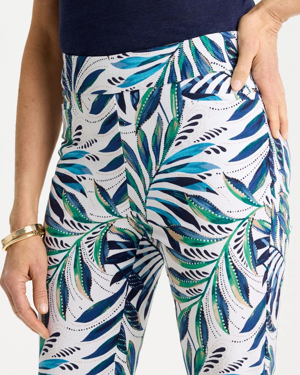 Palm Print Brigitte™ Slim Pull-On Crop Pant