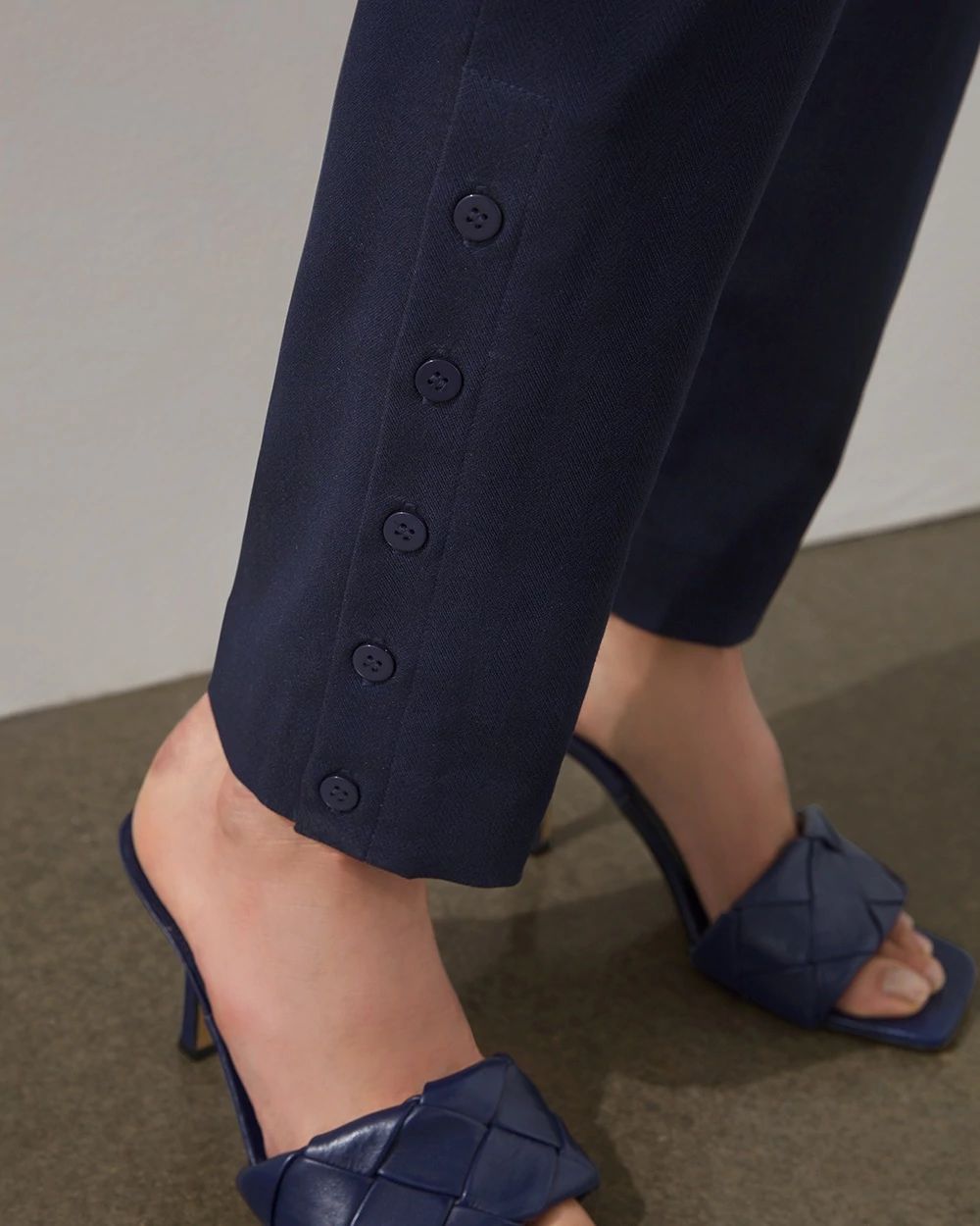 Juliet Button Hem Ankle Pants