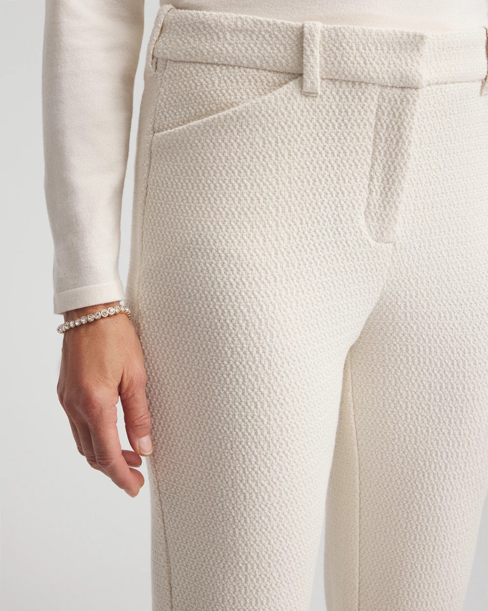 Matelassé Slim Tapered Ankle Pants