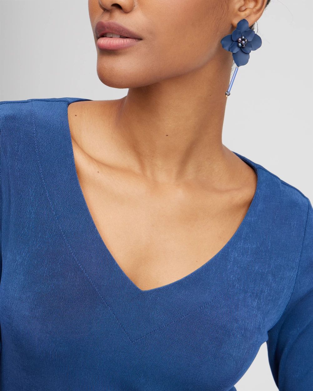 Travelers V-neck Layering Top