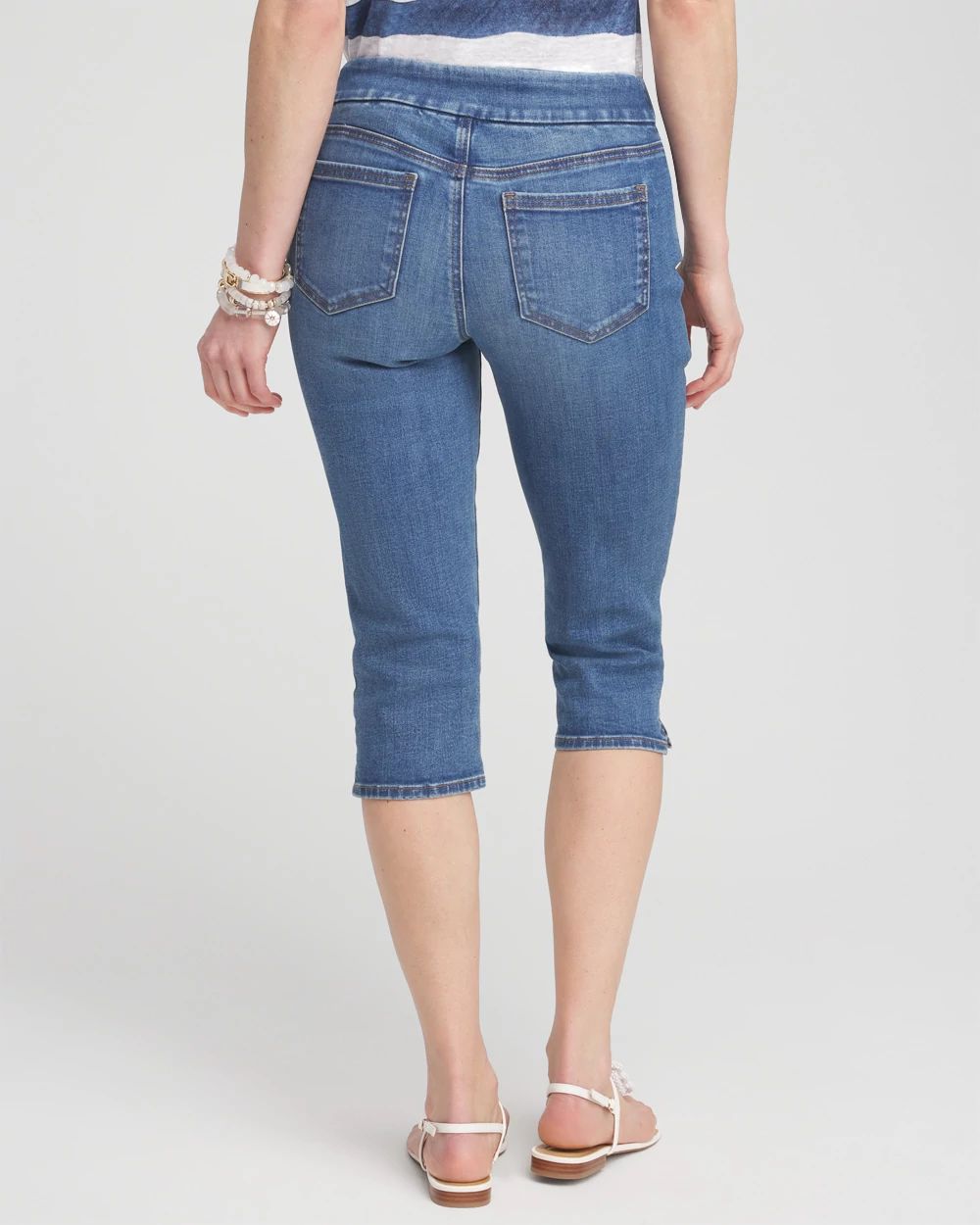 17 Pull on Capris