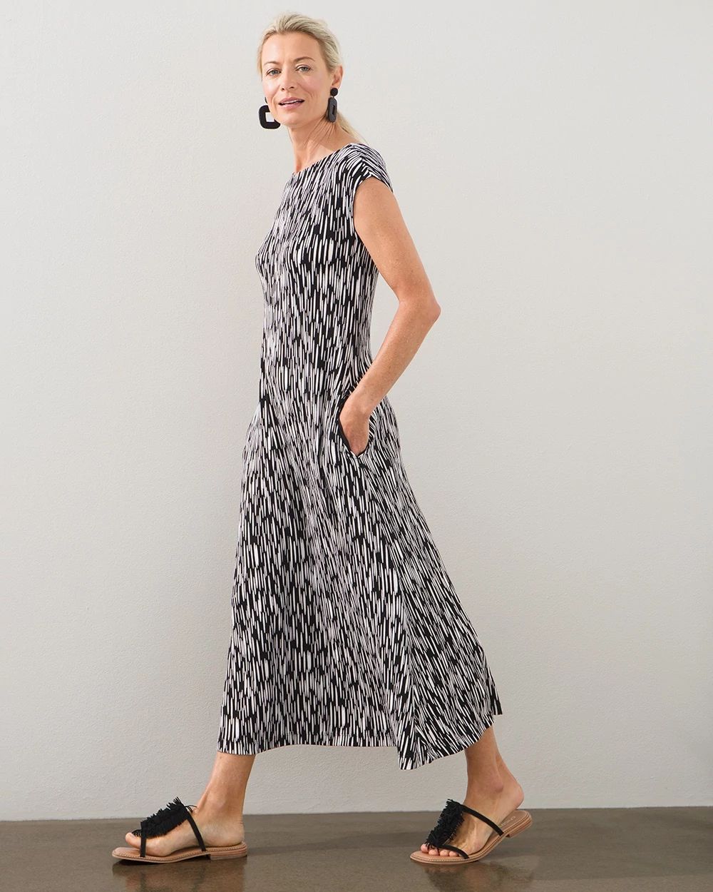 Travelers Classic V-back Maxi Dress