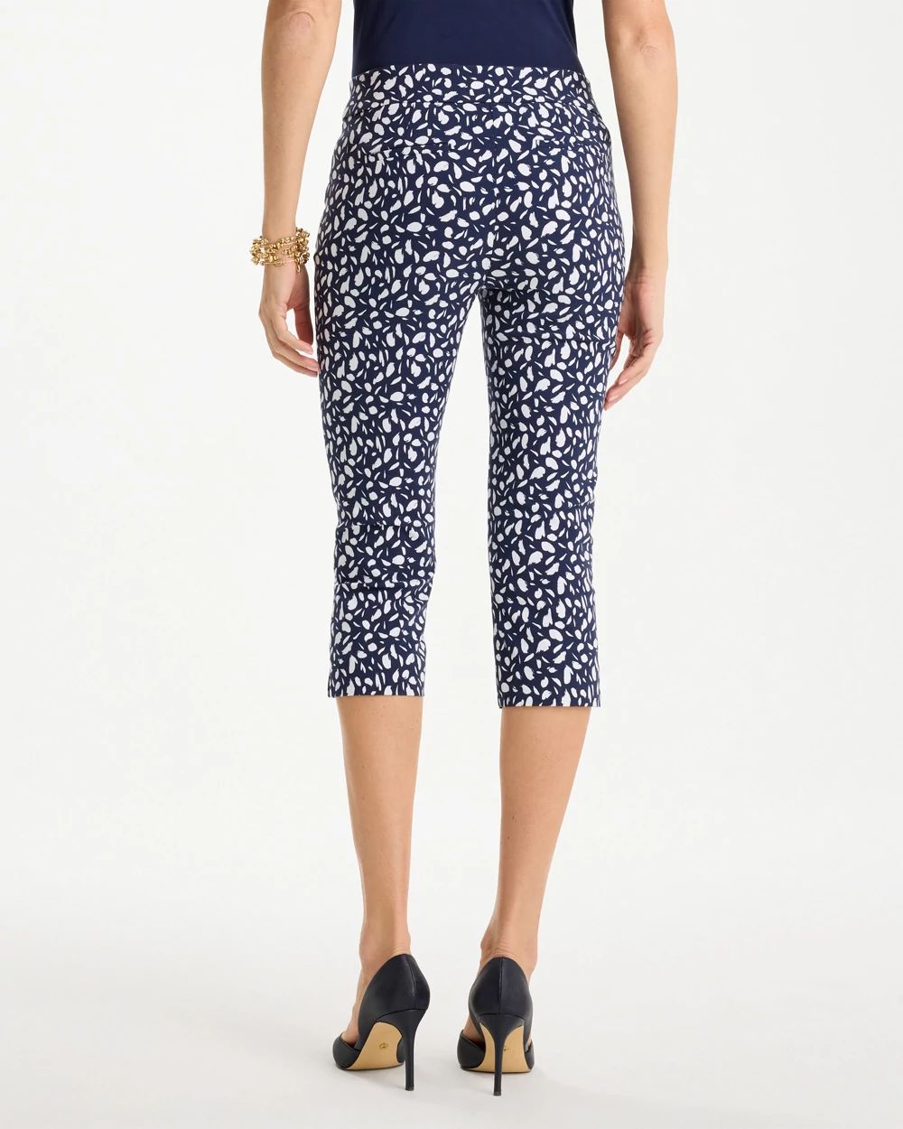 Brigitte™ Slim Printed Pull-On Capri Pant click to view larger image.