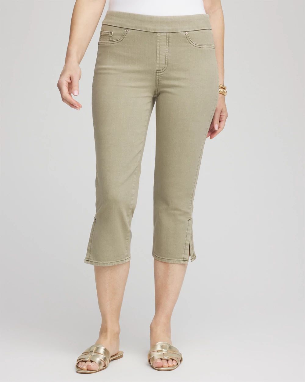 19 Pull-on Capri Jeans