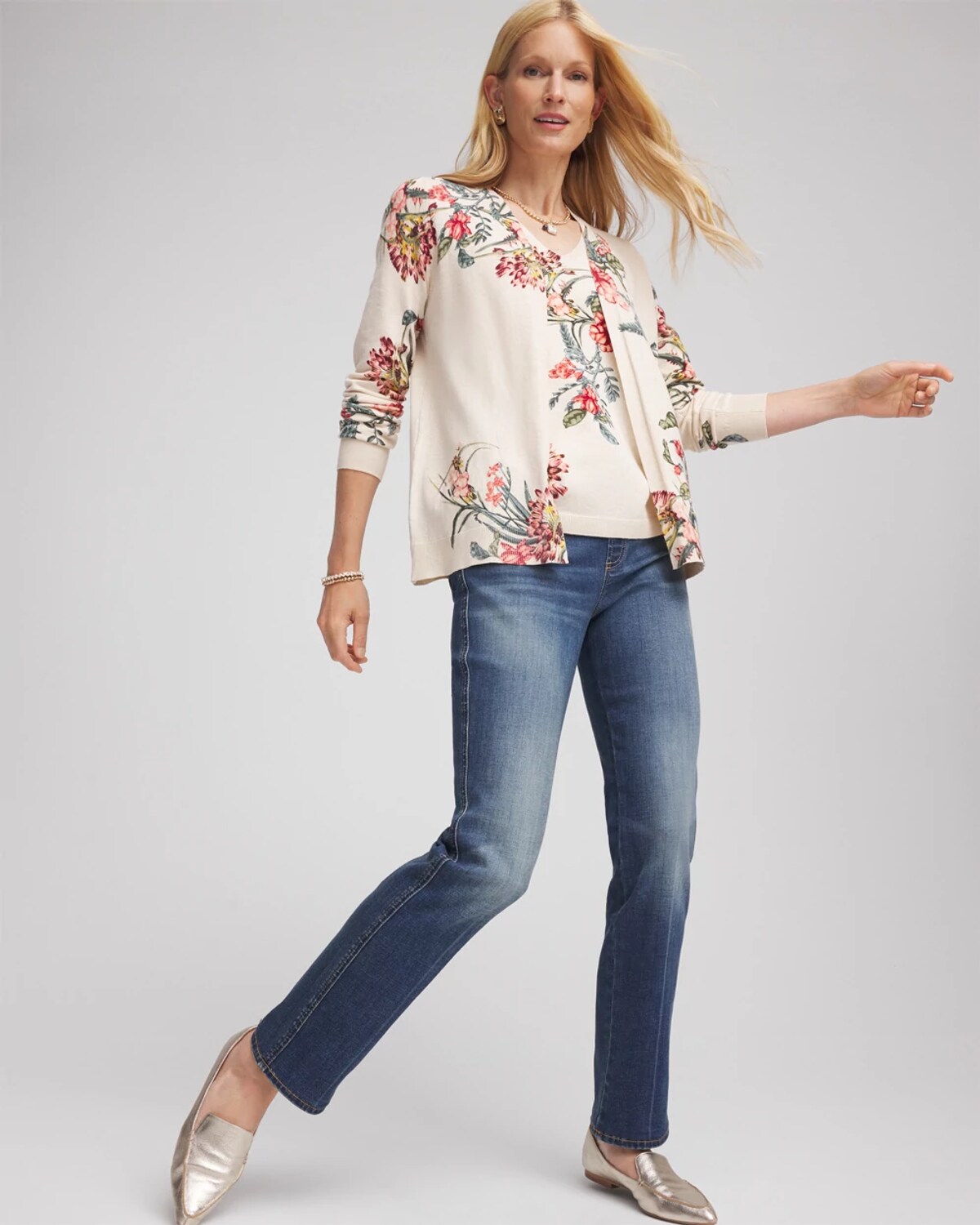 Chico's Dark Wash Pull-on Straight-leg Jeans In Medium Wash Denim