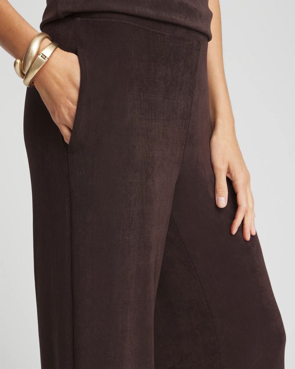 Petite Travelers™ Wide Leg Pocket Pants