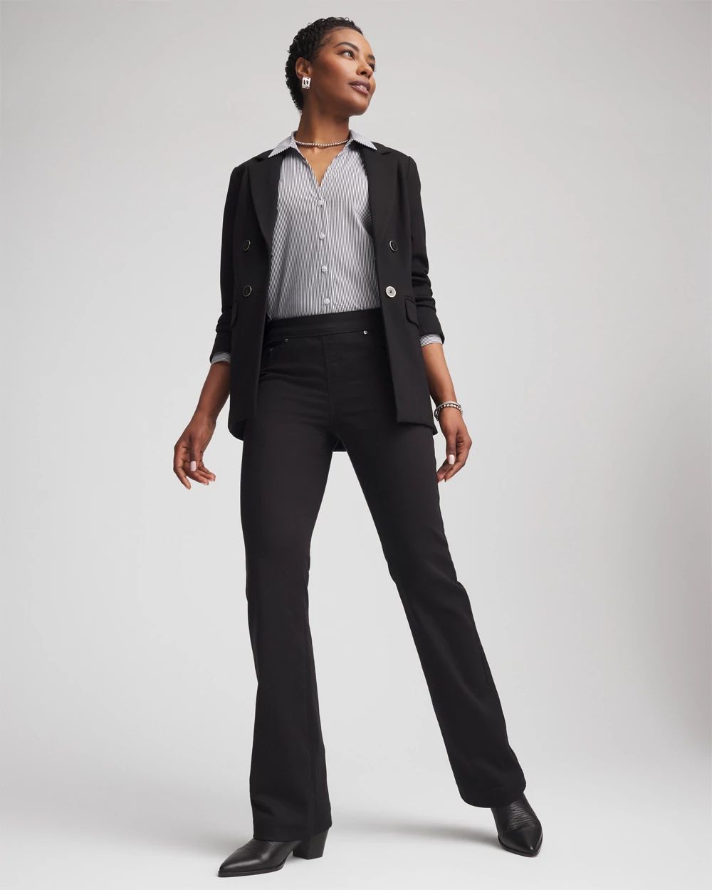 Petite Pull-On Slim Bootcut Jeggings