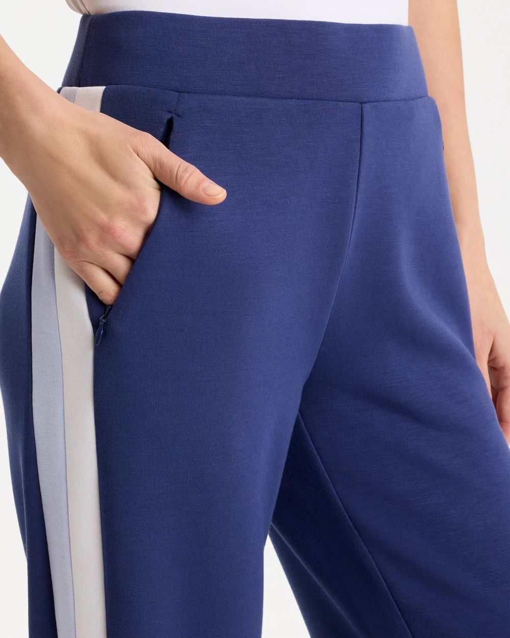 Zenergy® Soft Contrast Crop Pants