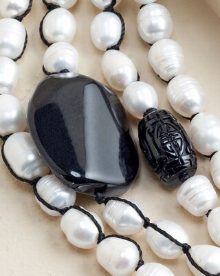 Black & Freshwater Pearl Necklace