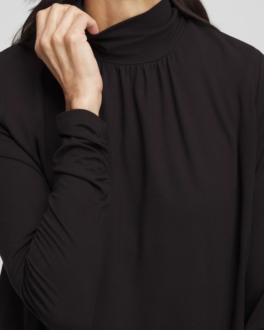 Micke Neck Banded Hem Top