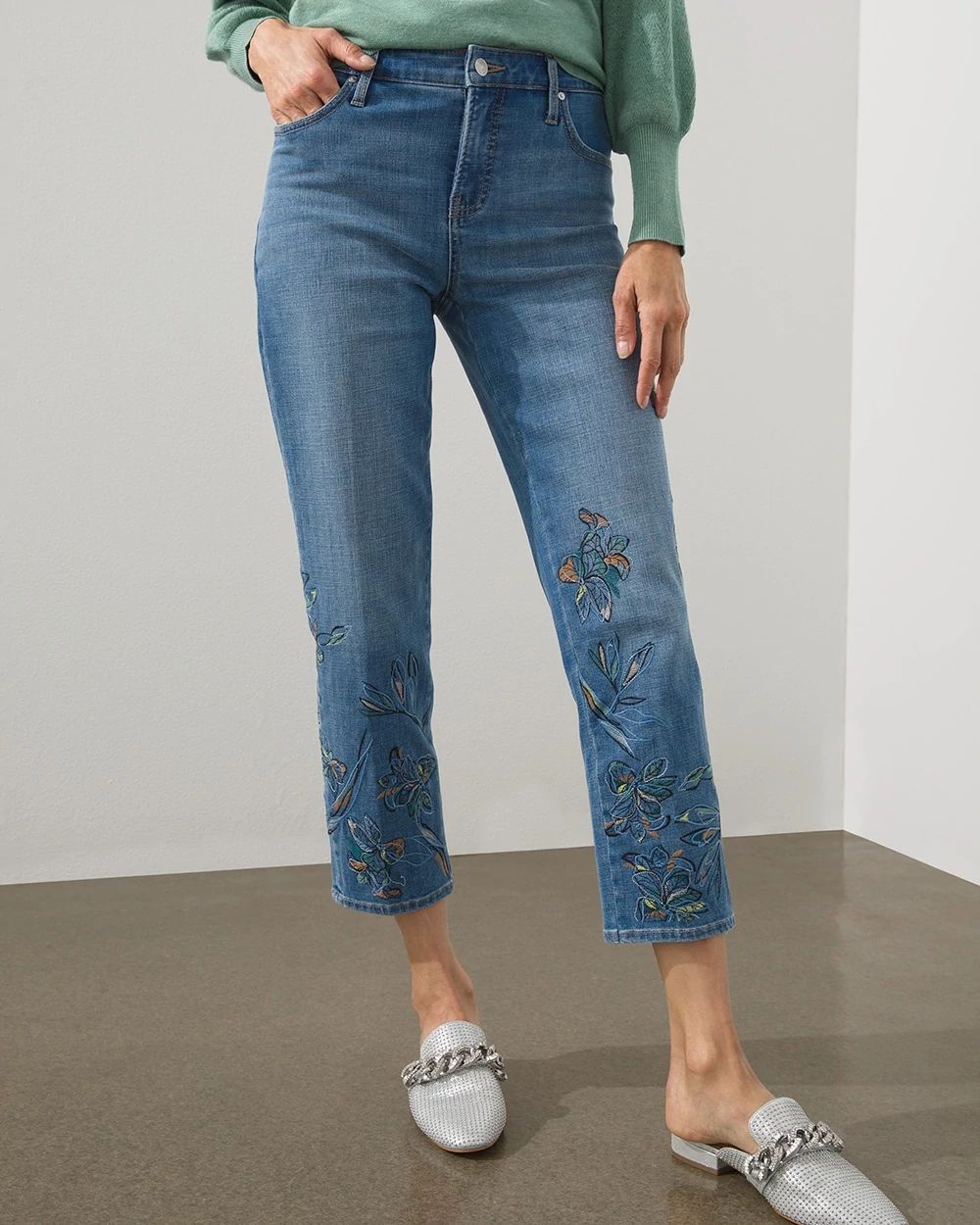 Girlfriend Leg Embroidery Crops