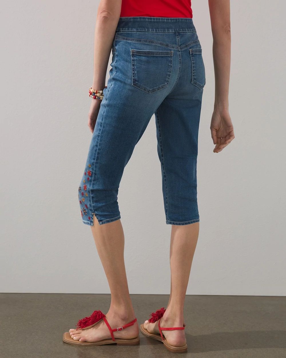 17" Embroidered Leg Capris