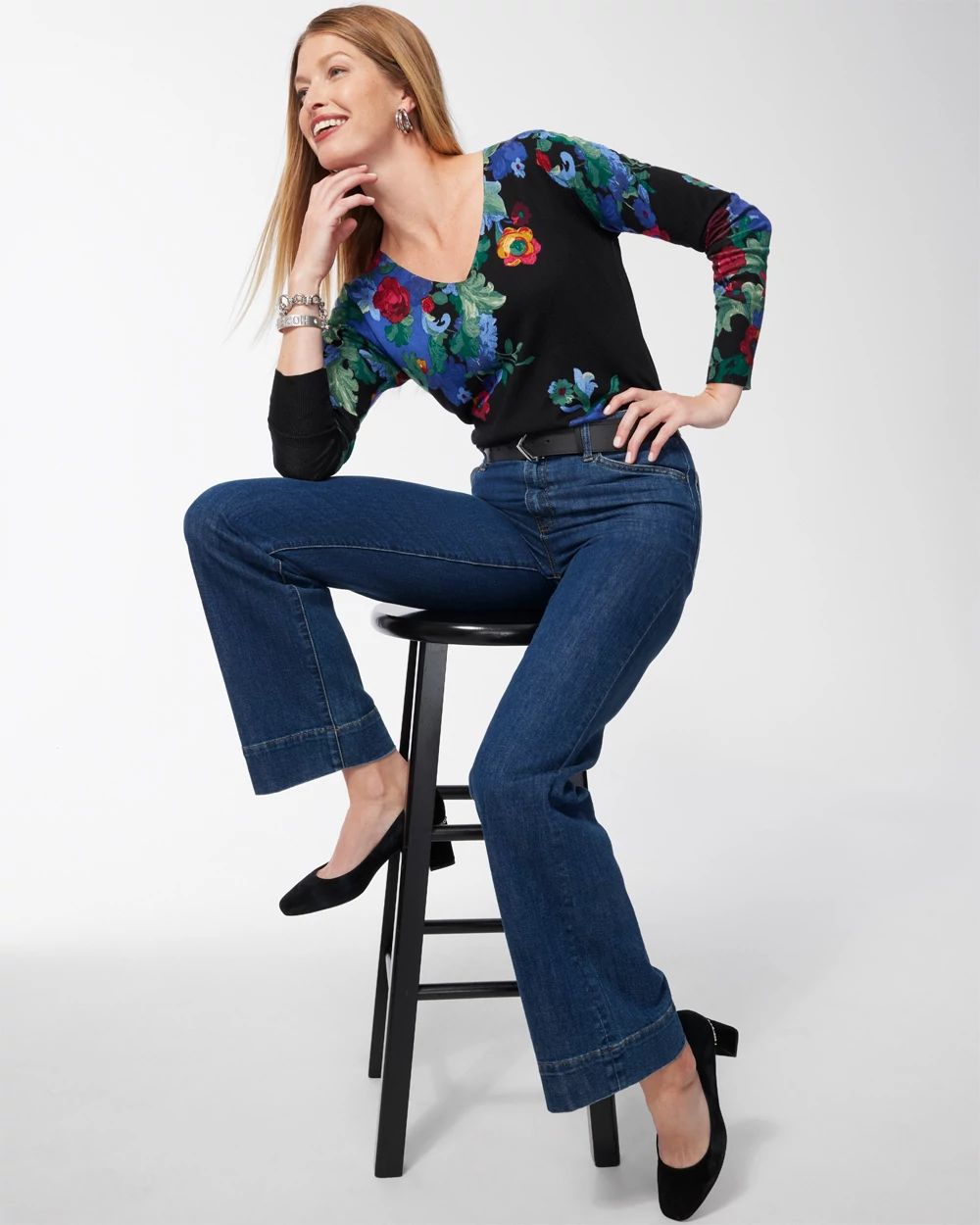 Floral V-neck Pullover Sweater