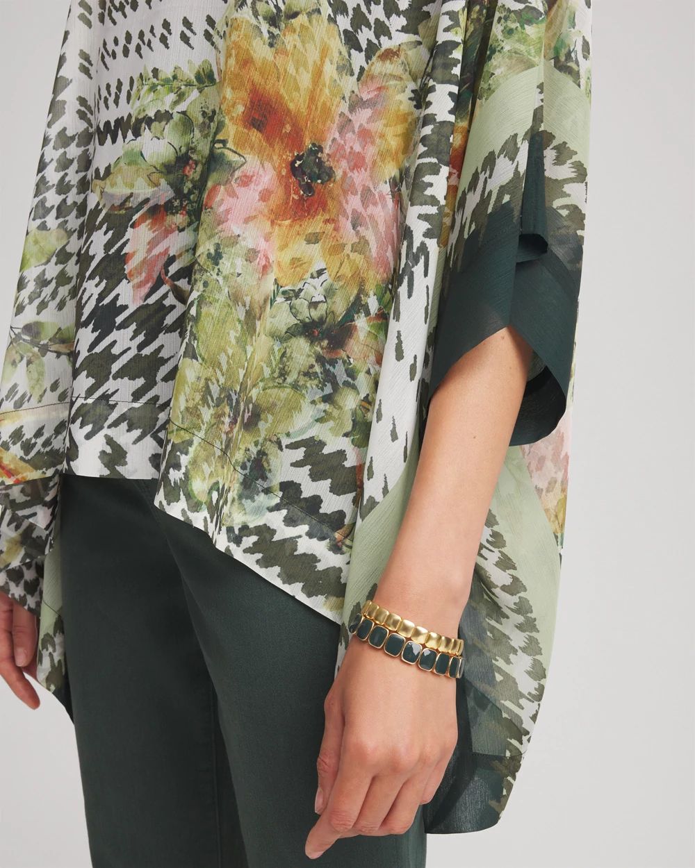 Printed Crinkle-Chiffon Pull-On Poncho