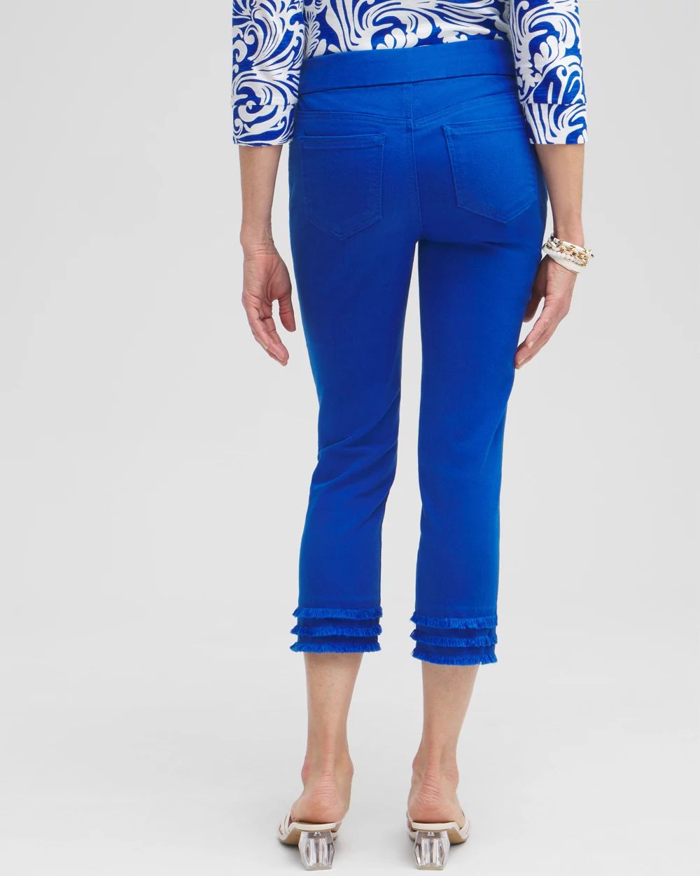 22 Triple Fray Pull-on Capris