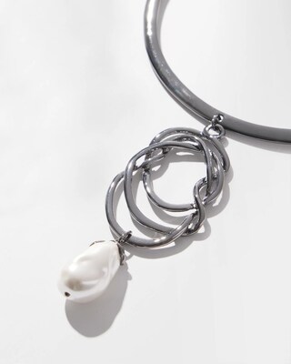 Faux Pearl Pendant Necklace