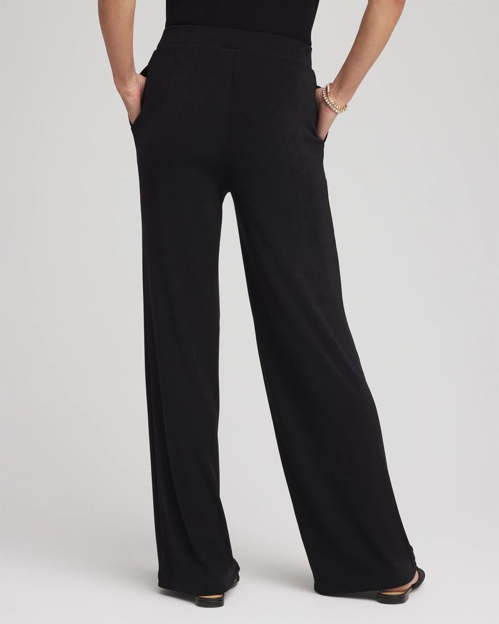 Petite Travelers™ Wide-Leg Pocket Pants