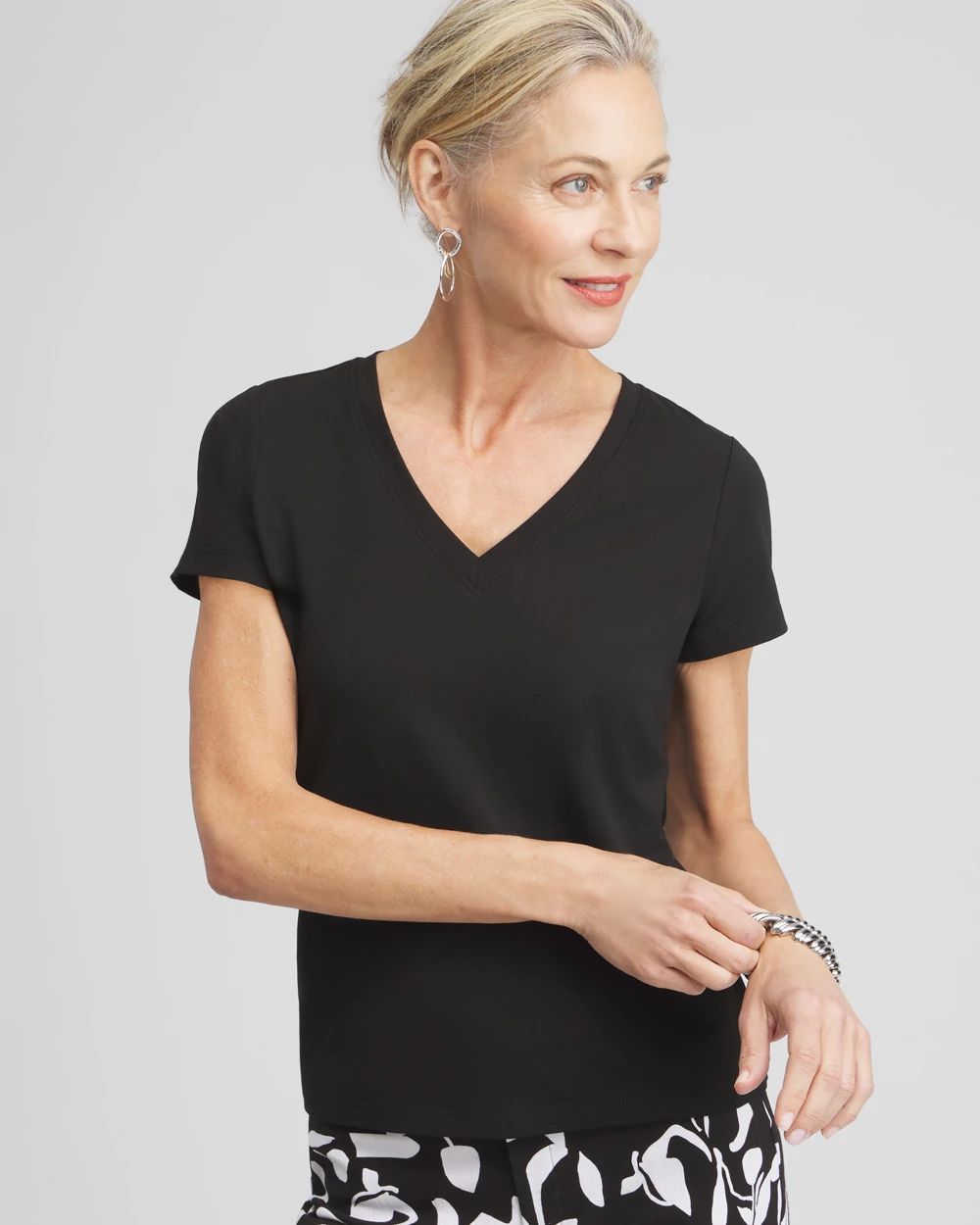 V-neck Perfect Tee