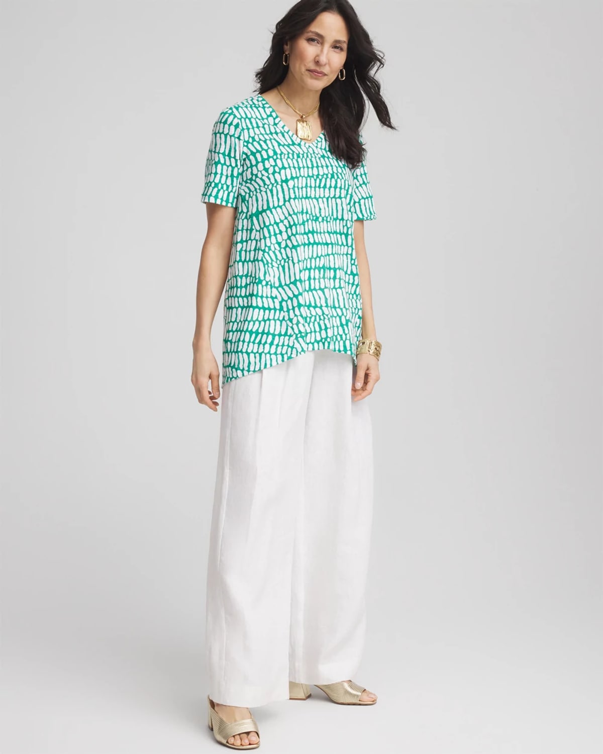 Chico's Tropical Short Sleeve Forward-seam Tee In Green In Green