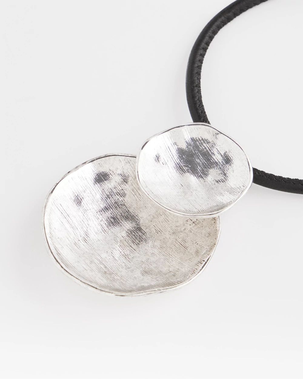 Silver Tone Circles Pendant Necklace
