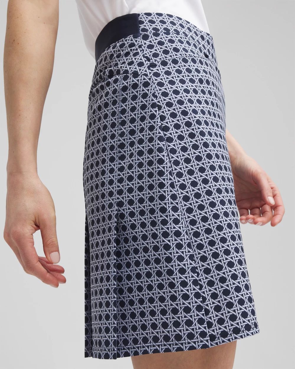 ® UPF Cane Back Pleat Skort