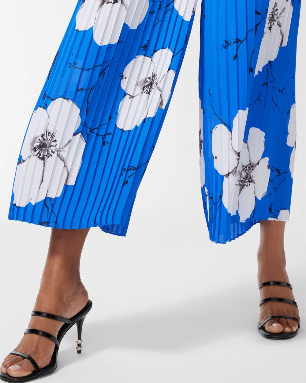 Black Label Pleated Flare Pants