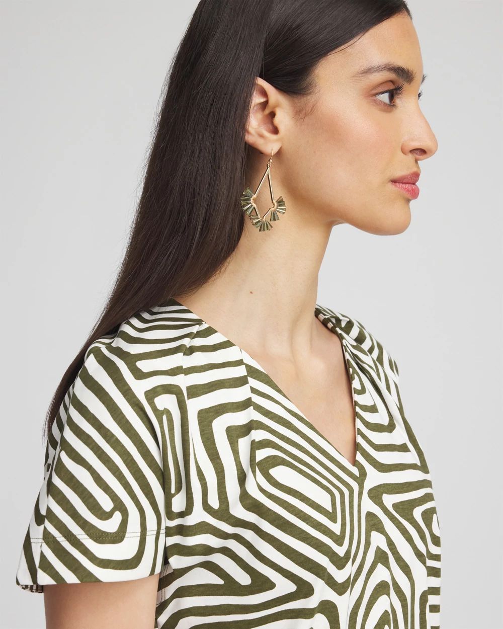 Geo Tuck Detail Tee