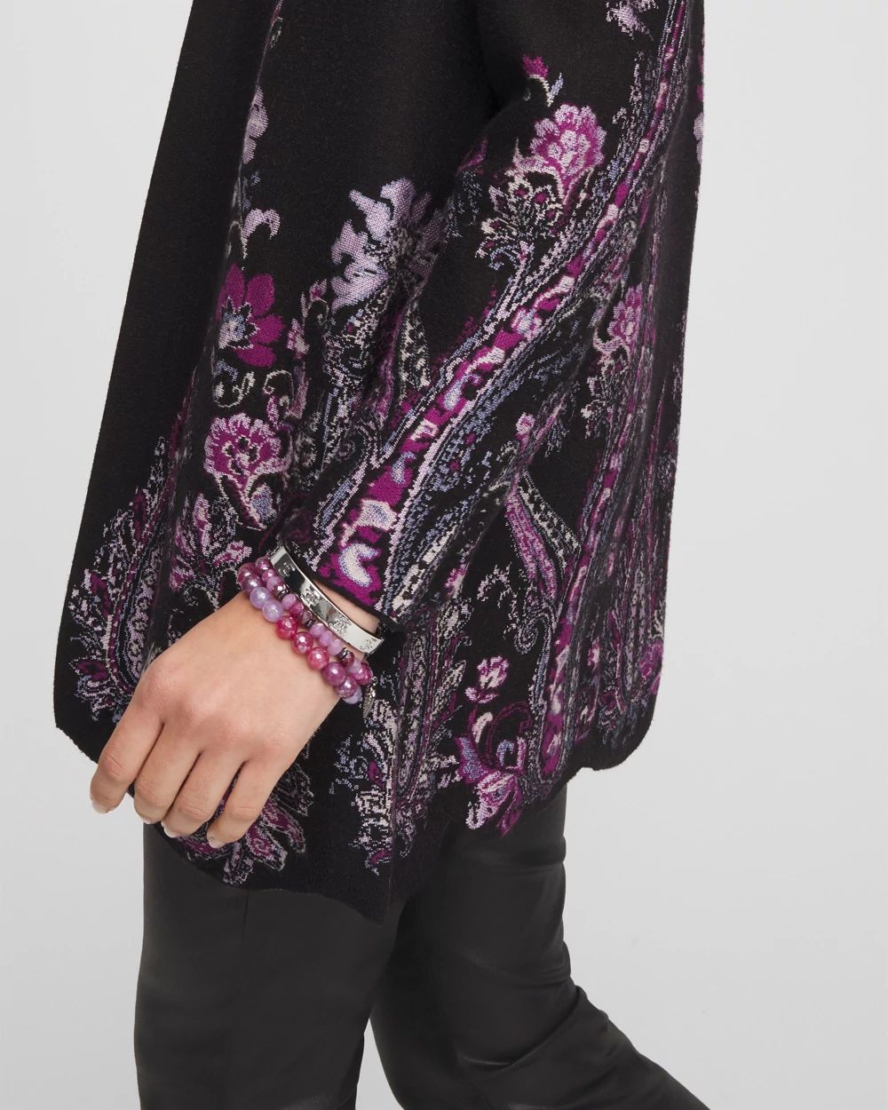 Jacquard Scalloped Hem Cardigan