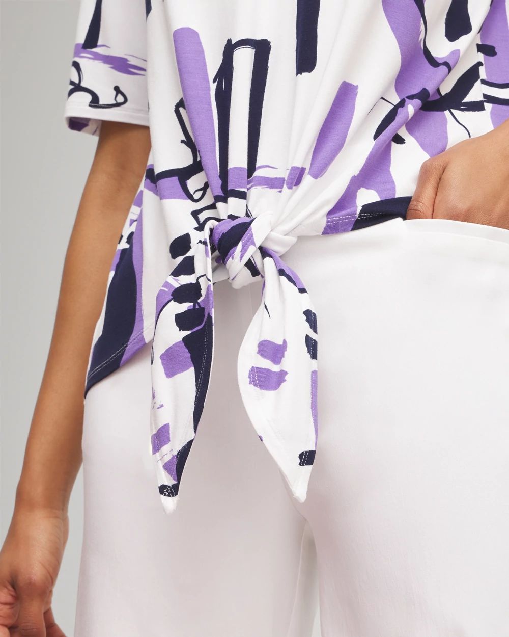 Abstract Tie-Front Top