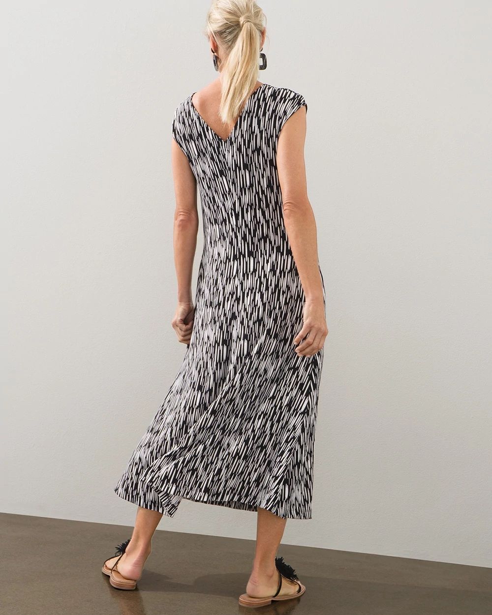 Travelers Classic V-back Maxi Dress