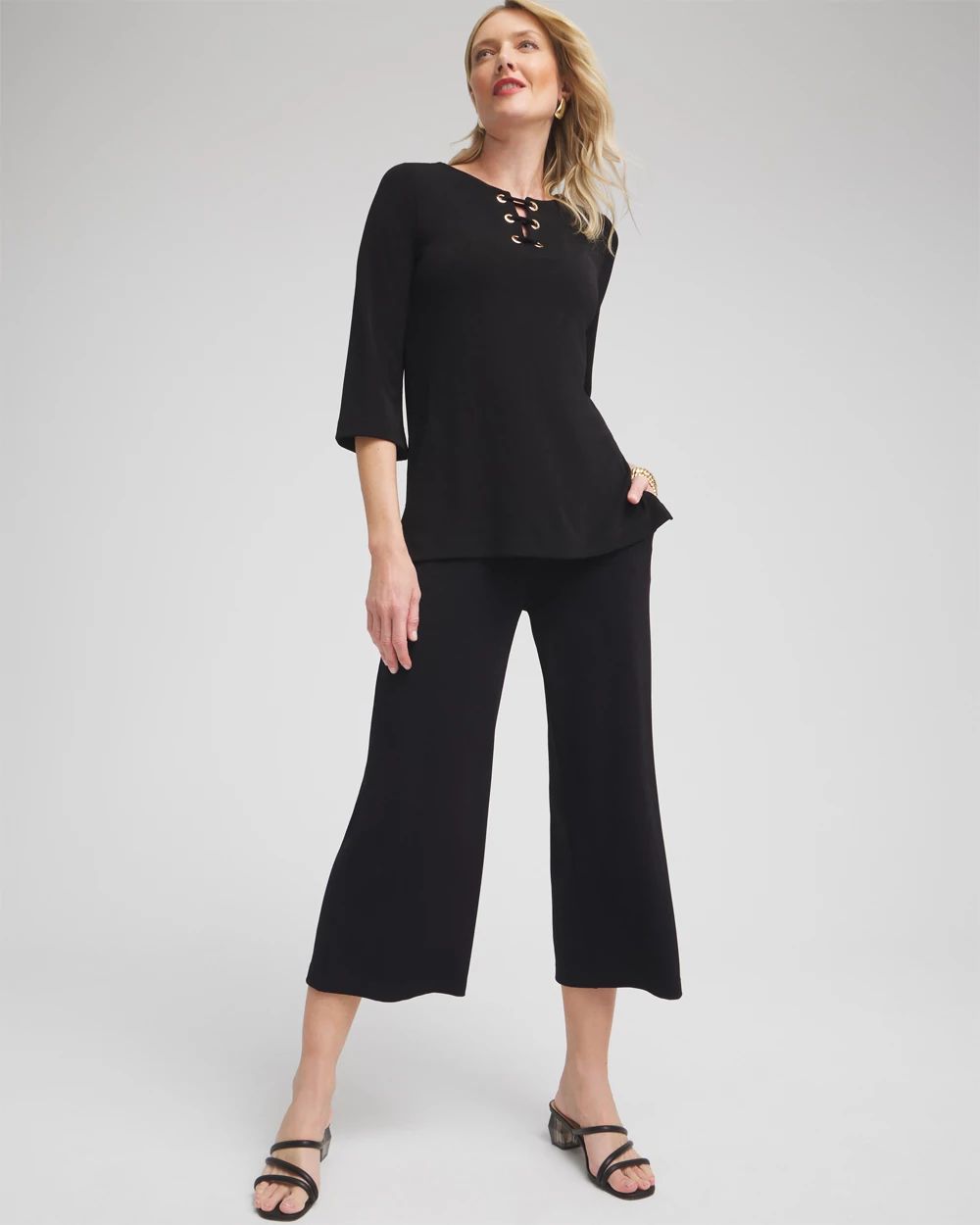Travelers™ Wide Leg Pocket Cropped Pants
