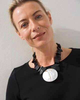 Mother of Pearl Pendant Necklace