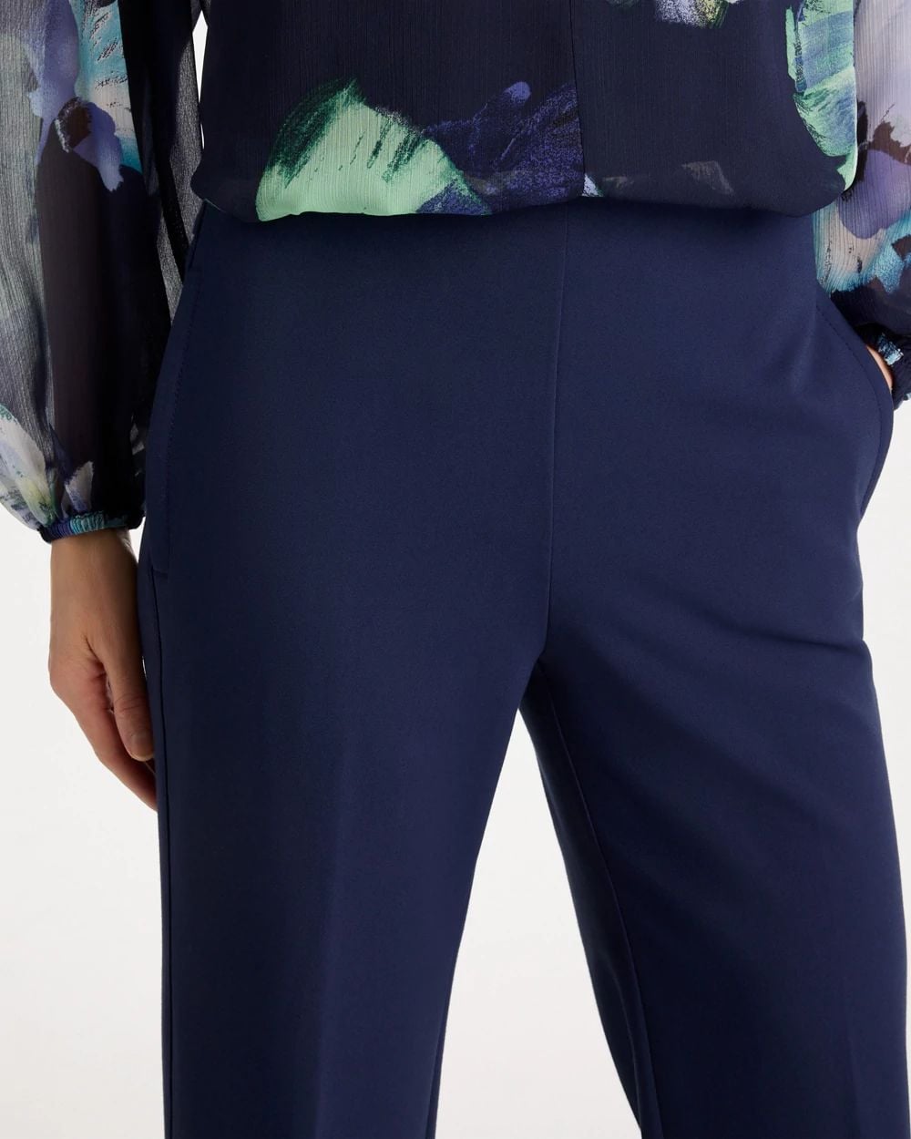 Juliet Lightweight Straight Crop Pants