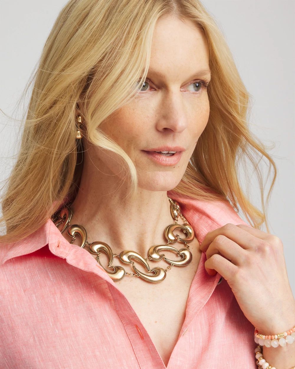 Gold Tone Waves Collar Necklace