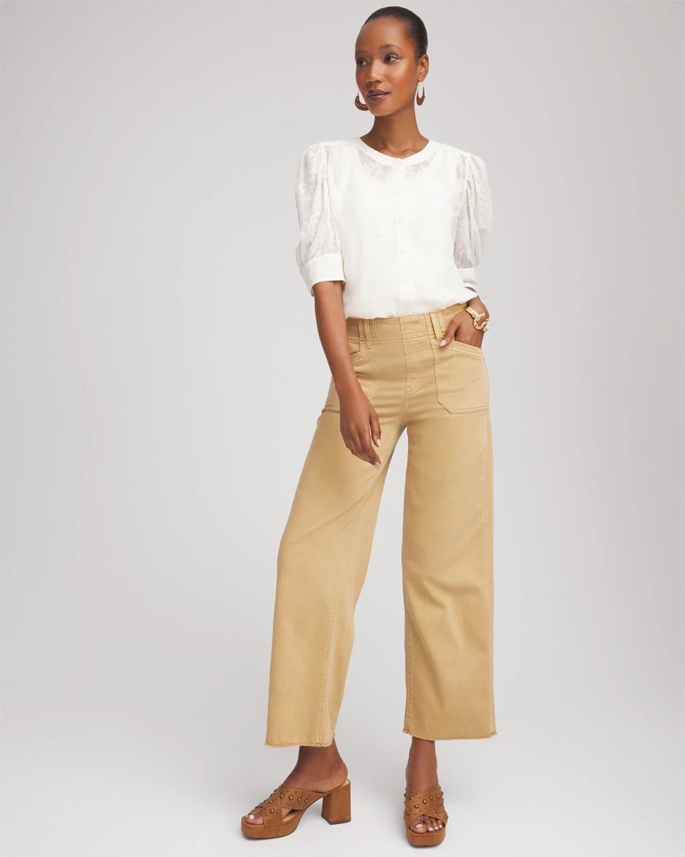 Neutral Pull-On Cropped Wide-Leg Frayed Jeans