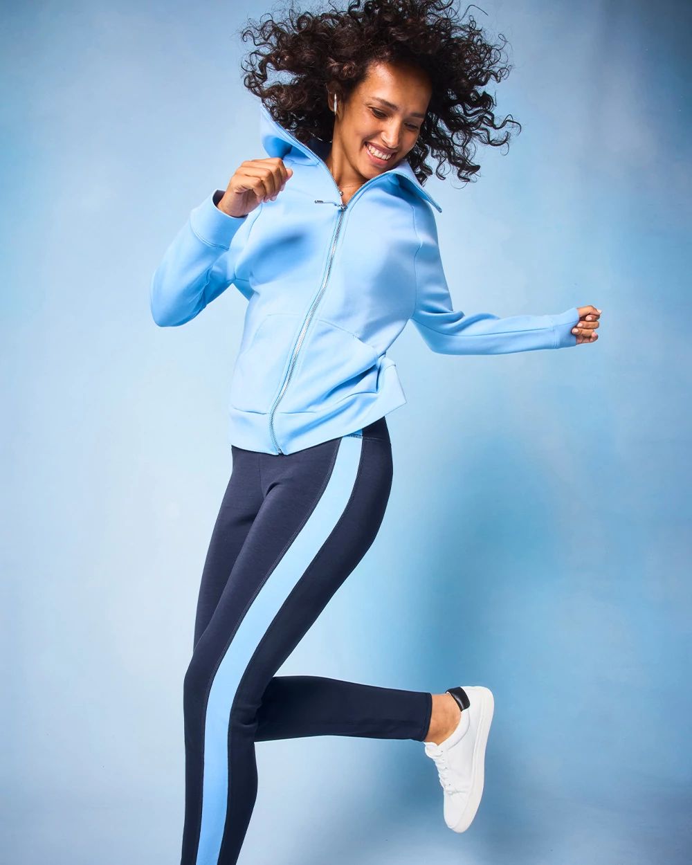 Zenergy® Soft Topaz Contrast Leggings click to view larger image.