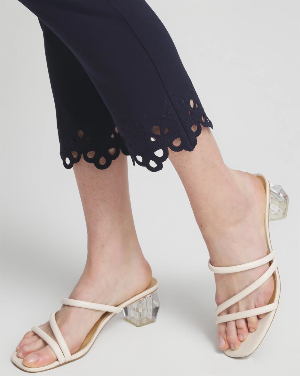 Brigitte Eyelet Hem Slim Cropped Pants