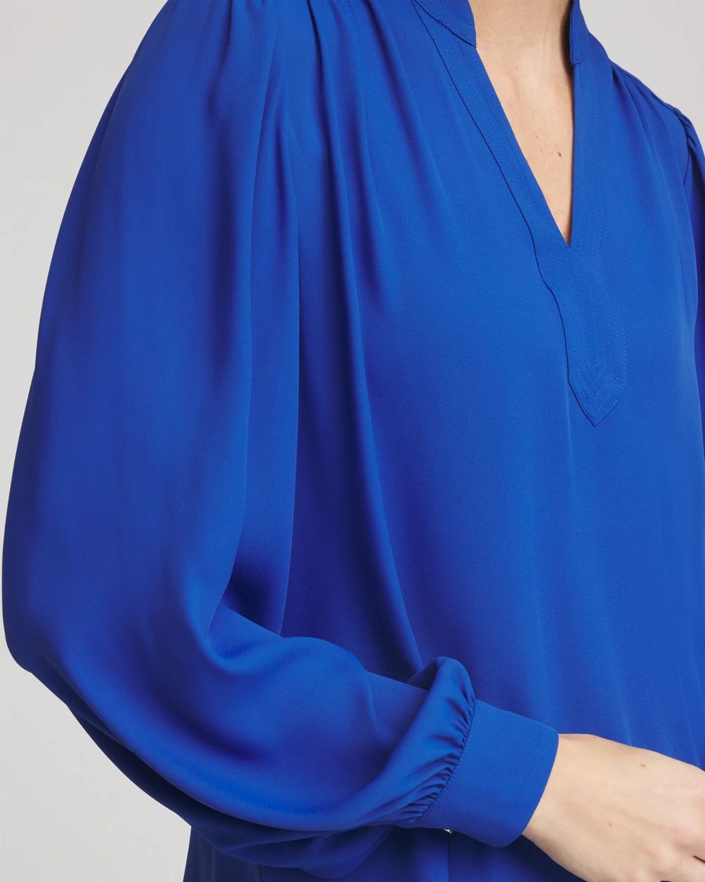 Splitneck Pullover Crepe Blouse