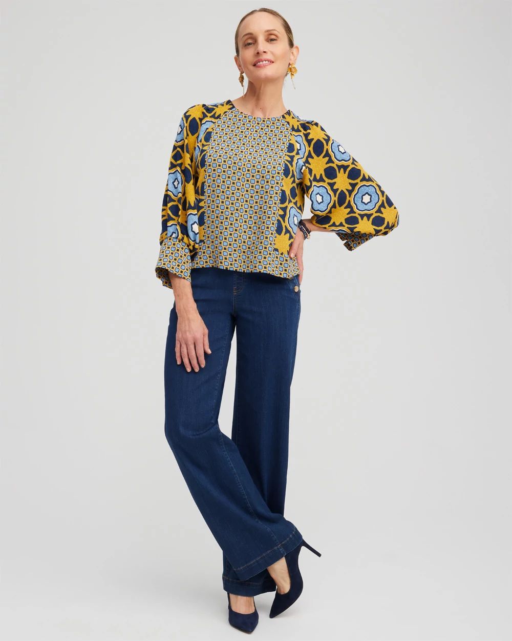 Geometric Print Pintuck Top