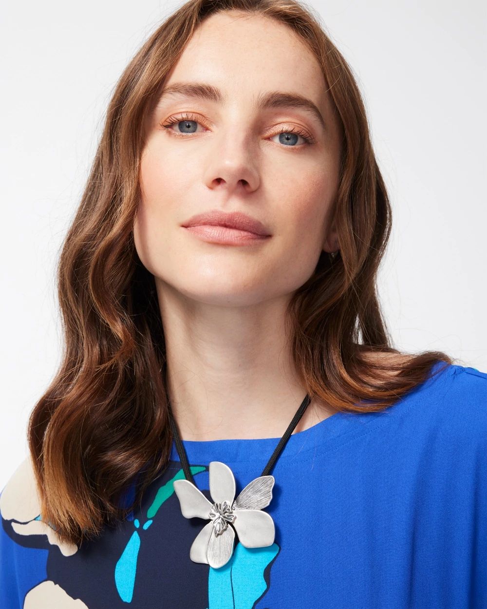 Floral Pendant Necklace
