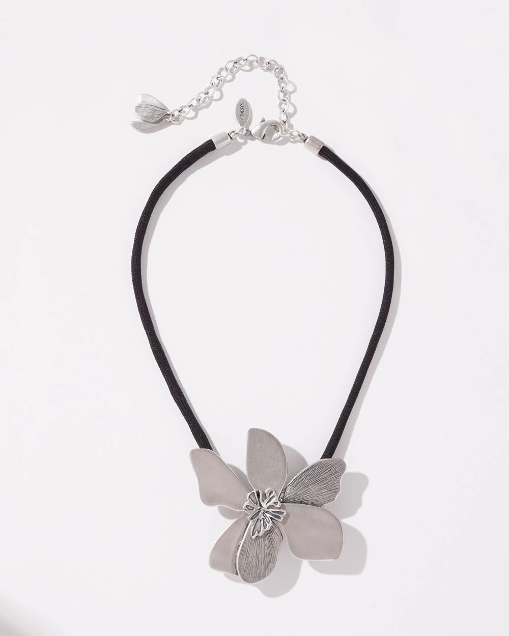 Floral Pendant Necklace