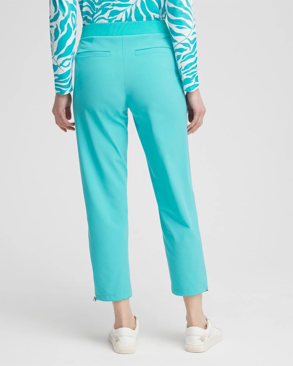 Zenergy® UPF Bungee Detail Crops